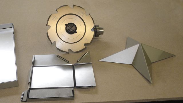 La Black Matrix está, gracias a sus opciones flexibles, perfectamente diseñada para el tratamiento de diferentes materiales CNC de 5 ejes Black Matrix: Útiles opciones extras lo hacen perfecto para cualquier aplicación