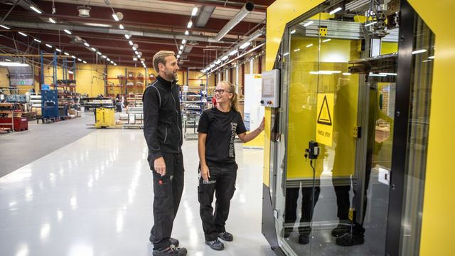 Referencias Nordan: Procesamiento de productos impresos en 3D de diversos materiales con el CNC Pro-Master de 5 ejes Referencias Nordan: Procesamiento de productos impresos en 3D de diversos materiales con el CNC Pro-Master de 5 ejes