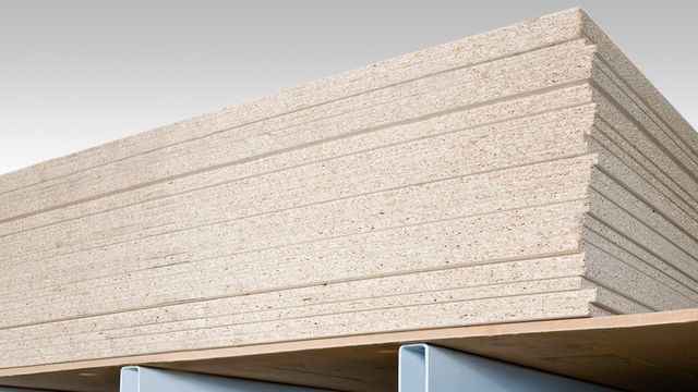 La versión de elevación tiene una mesa elevadora de precisión estándar para un alto rendimiento del material. La versión de elevación tiene una mesa elevadora de precisión estándar para un alto rendimiento del material.