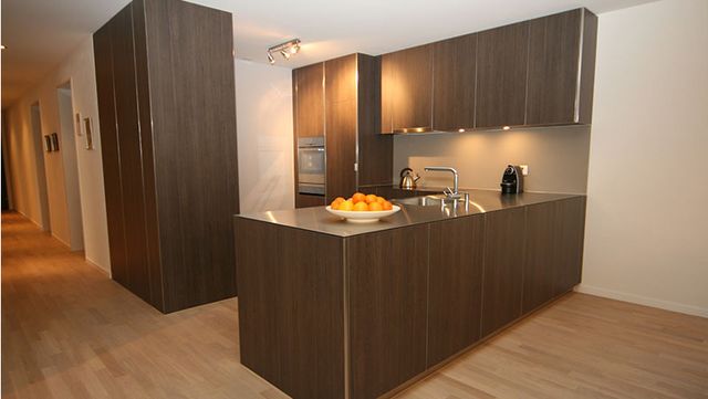 Experiencias con maquinaria CNC de Holzher - mecanizado completo de alta calidad para cocinas - tradición suiza Referencias de CNC de Holzher Suiza - Cocinas de alta calidad, tratamiento de superficies, mecanizado CNC