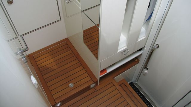 Referencias de clientes satisfechos de Holzher - Encoladoras de cantos Experiencia positiva con máquinas de Holzher - Encoladora de cantos, encolado de cantos
